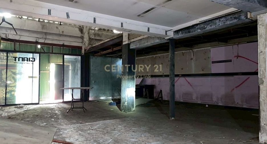 For sale retail Space in Yan Nawa, Bangkok