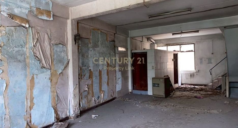 For sale retail Space in Yan Nawa, Bangkok
