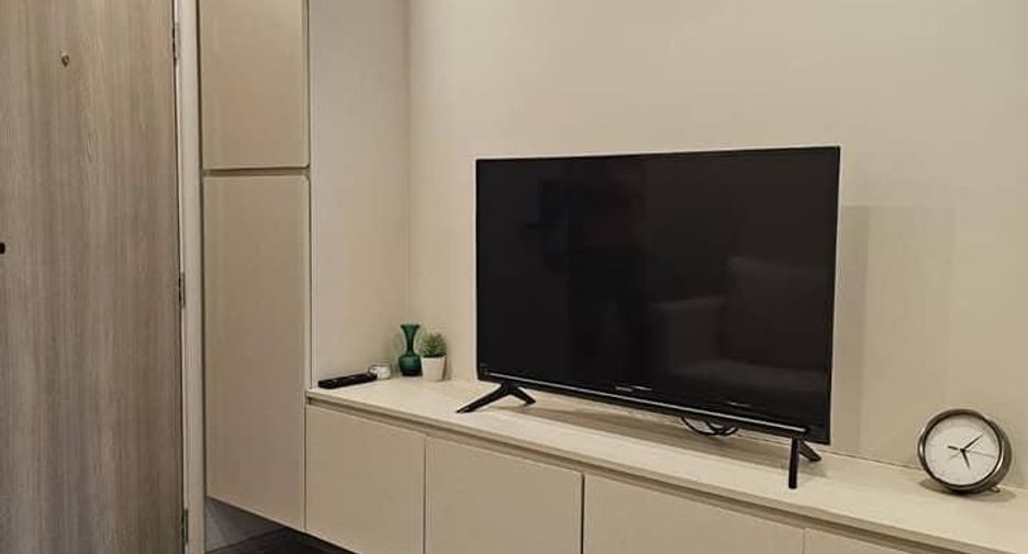 For sale 1 bed condo in Mueang Samut Prakan, Samut Prakan