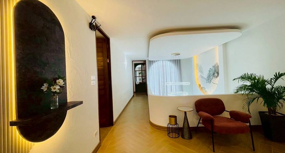 Villa zum Kauf mit 8 Zimmer in San Sai, Chiang Mai