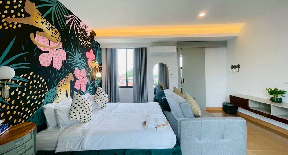 Villa zum Kauf mit 8 Zimmer in San Sai, Chiang Mai