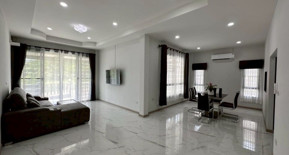 For rent 3 bedrooms house in Bang Lamung, Chonburi