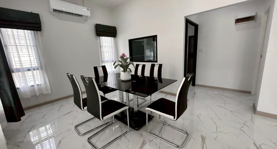 For rent 3 bedrooms house in Bang Lamung, Chonburi