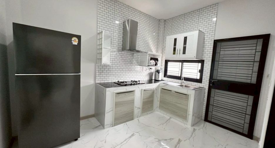 For rent 3 bedrooms house in Bang Lamung, Chonburi