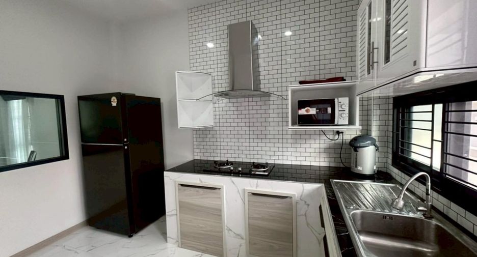 For rent 3 bedrooms house in Bang Lamung, Chonburi