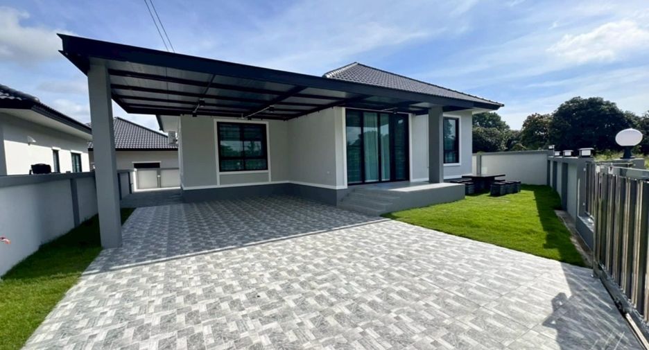For rent 3 bedrooms house in Bang Lamung, Chonburi