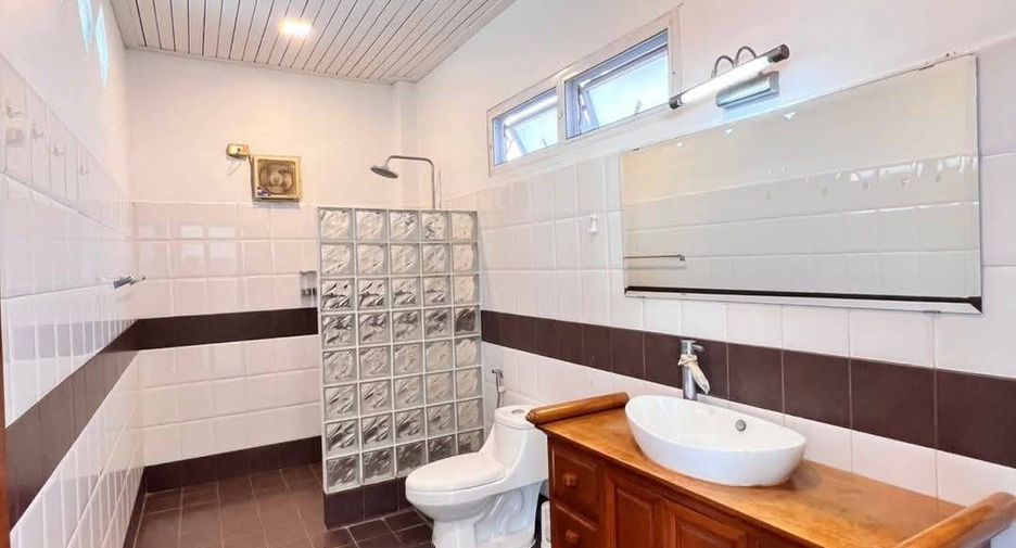 À vendre 2 chambres villa à Hang Dong, Chiang Mai