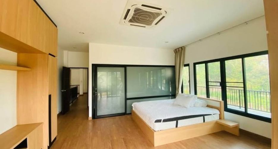 Villa en venta de 5 habitaciones en San Sai, Chiang Mai