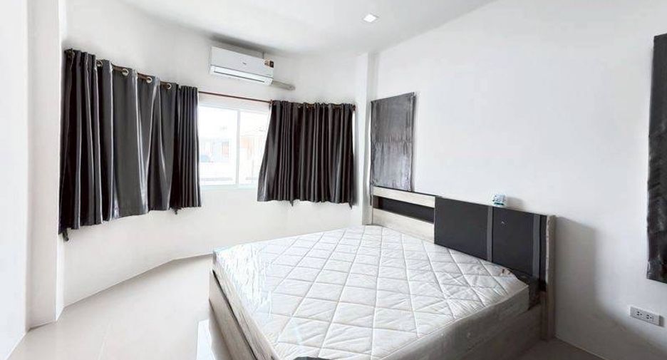For rent 3 bedrooms house in Bang Lamung, Chonburi
