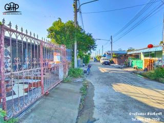 For sale 2 bed townhouse in Mueang Suphanburi, Suphan Buri