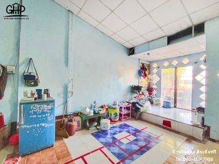 For sale 2 bed townhouse in Mueang Suphanburi, Suphan Buri