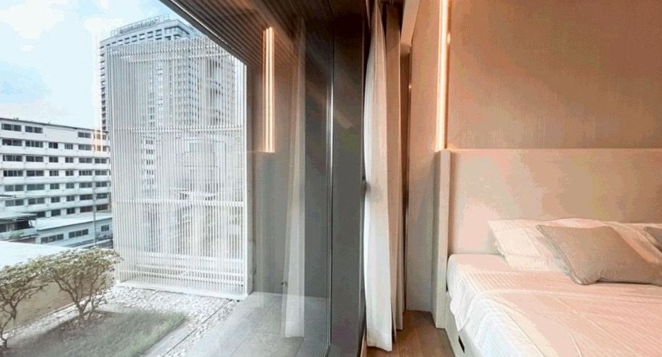 For rent 2 bedrooms condo in Khlong Toei, Bangkok