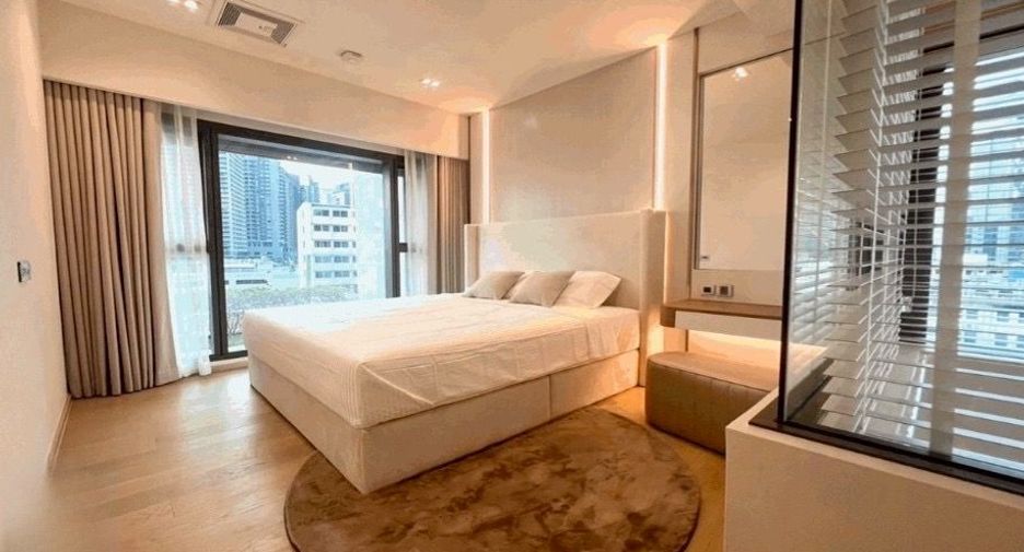 For rent 2 bedrooms condo in Khlong Toei, Bangkok