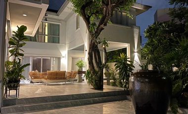 For rent and for sale 5 bedrooms house in Suan Luang, Bangkok