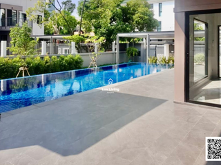 For rent 4 Beds house in Watthana, Bangkok
