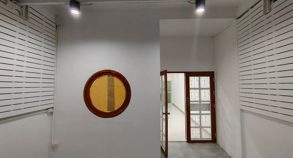 For sale 2 bedrooms townhouse in Mueang Nonthaburi, Nonthaburi