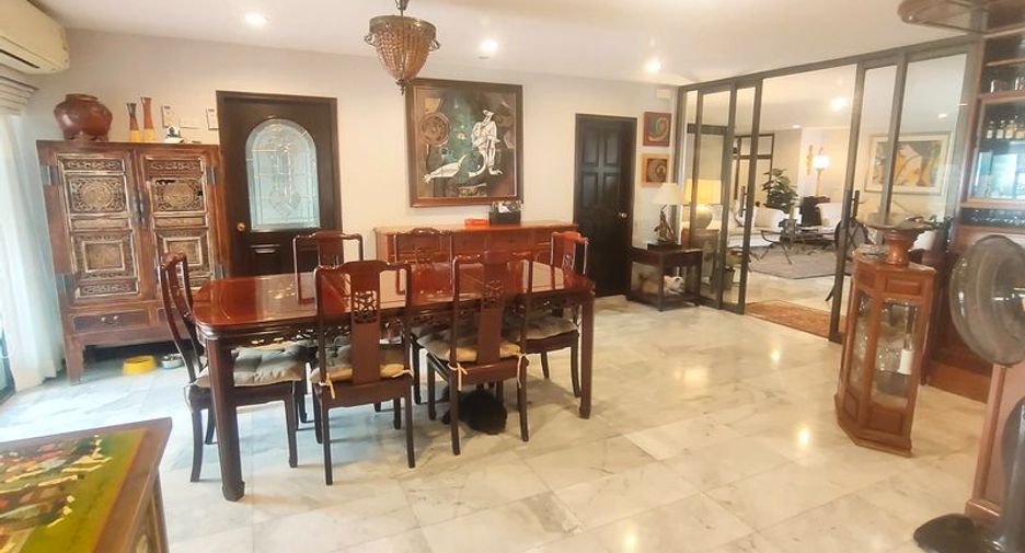 Condo en venta de 3 habitaciones en Watthana, Bangkok