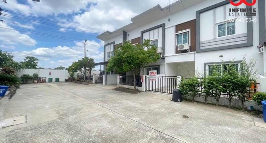 For sale 3 bed townhouse in Bang Bua Thong, Nonthaburi
