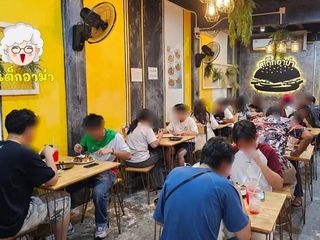 For rent and for sale 2 bed retail Space in Pathum Wan, Bangkok