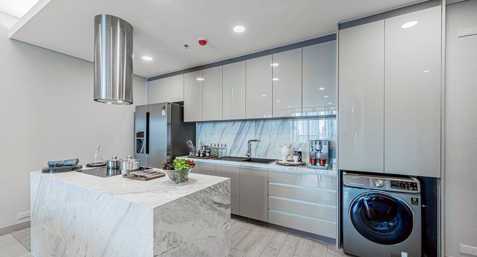 Condo en venta de 3 habitaciones en Khlong Toei, Bangkok