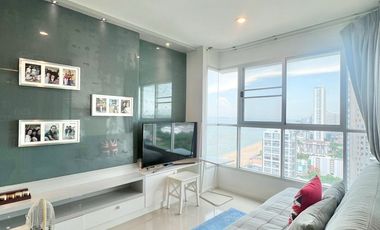 Condo en venta de 2 habitaciones 