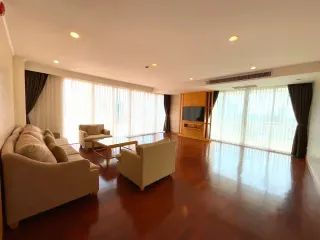 For rent 4 bed apartment in Khlong Toei, Bangkok