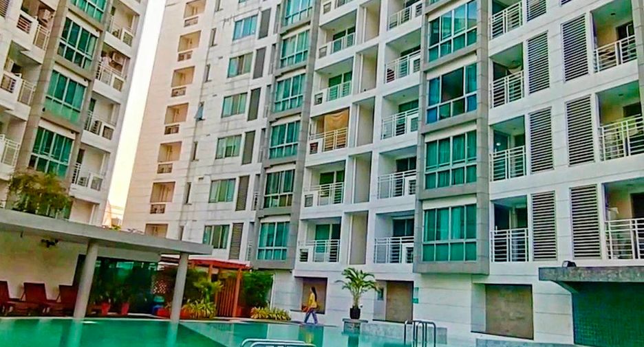 For sale 1 bed condo in Phaya Thai, Bangkok