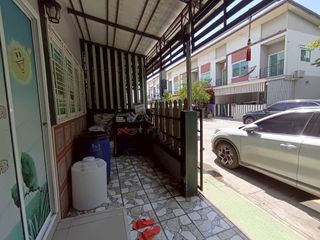 For sale 3 bed townhouse in Krathum Baen, Samut Sakhon