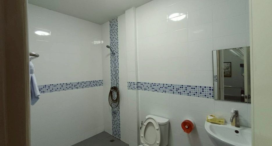 For sale 3 bed townhouse in Krathum Baen, Samut Sakhon