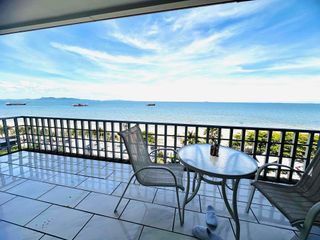 For rent 3 bed condo in Bang Lamung, Chonburi