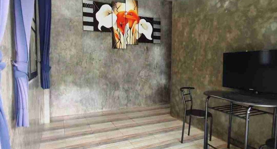Haus zur Miete mit 5 Zimmer in Bang Lamung, Chonburi