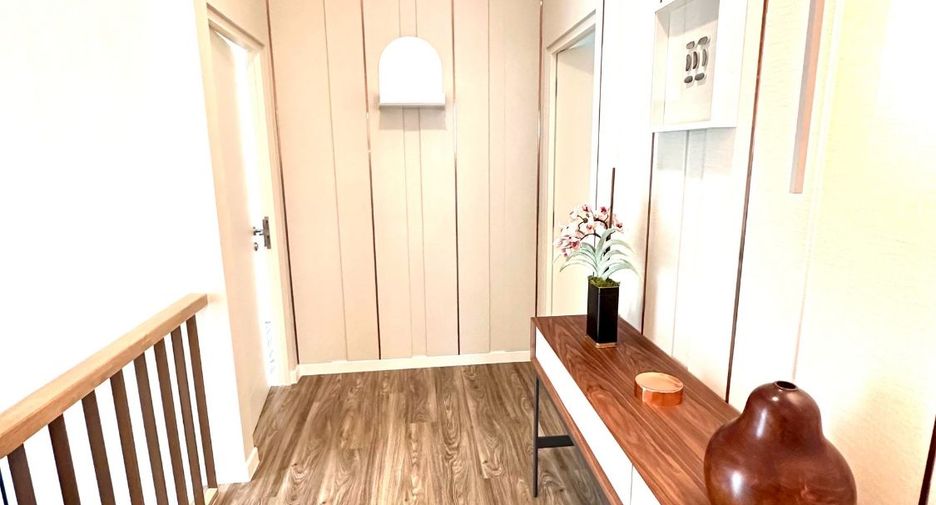 Casa en venta de 4 habitaciones en Bang Kapi, Bangkok