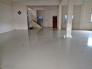 For sale 1 bed retail Space in Khok Samrong, Lopburi