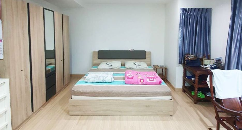 For sale 3 ベッドルーム townhouse in Mueang Nonthaburi, Nonthaburi