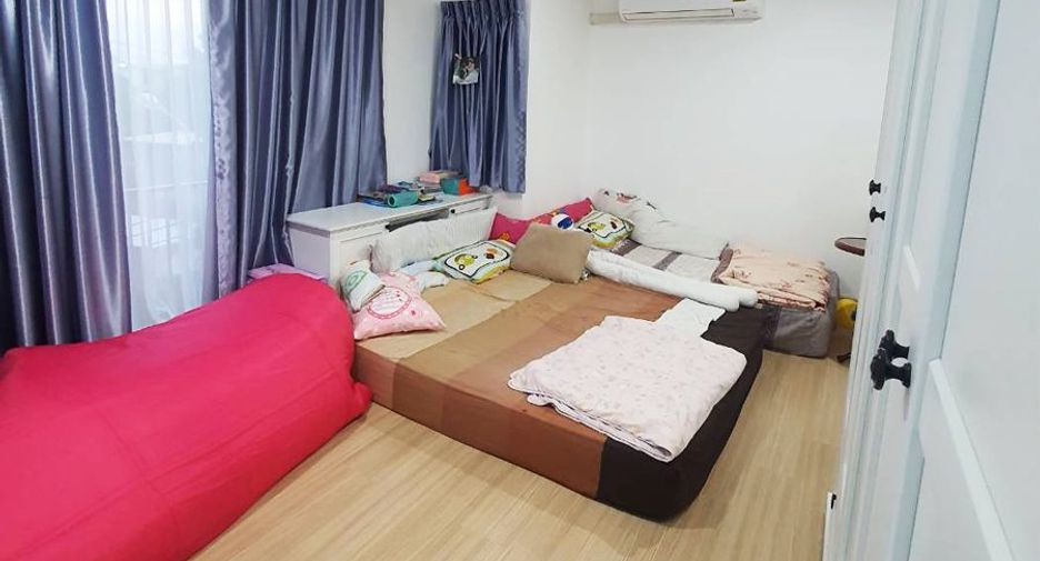 For sale 3 ベッドルーム townhouse in Mueang Nonthaburi, Nonthaburi