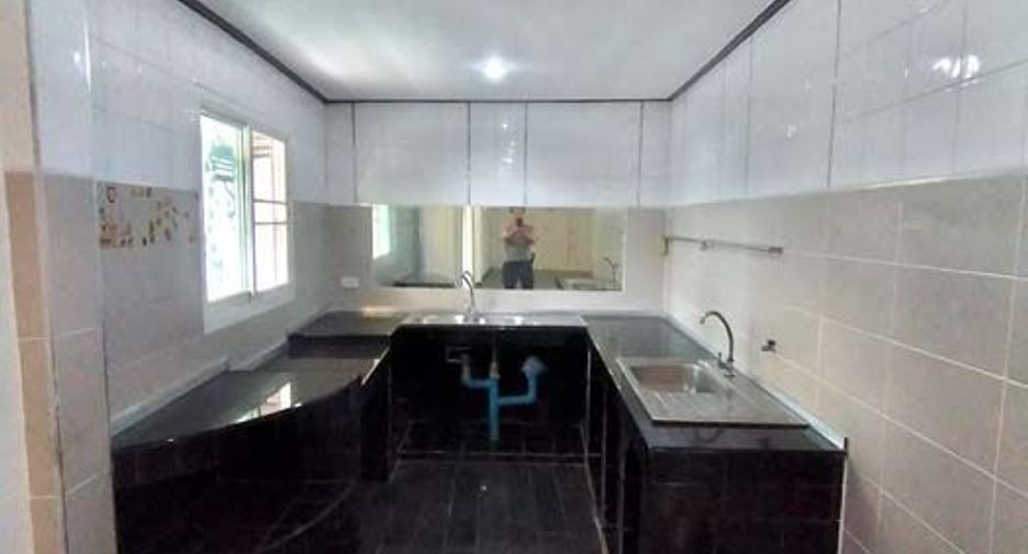 For sale 3 ベッドルーム house in Chom Thong, Bangkok
