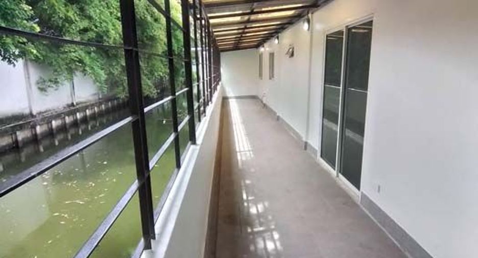 For sale 3 ベッドルーム house in Chom Thong, Bangkok