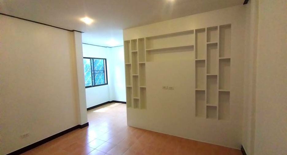 For sale 3 ベッドルーム house in Chom Thong, Bangkok