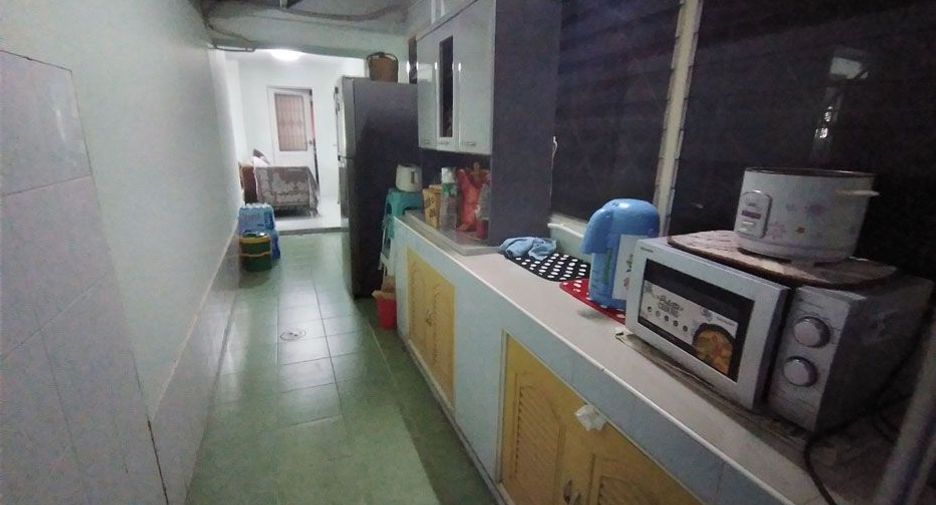For sale 5 bedrooms house in Thawi Watthana, Bangkok