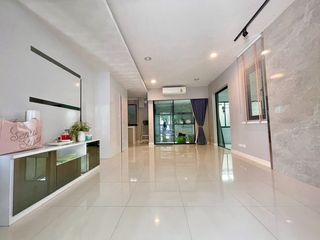 For sale 3 Beds townhouse in Mueang Nonthaburi, Nonthaburi