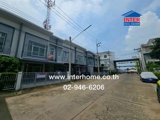 For sale 3 bed townhouse in Lam Luk Ka, Pathum Thani