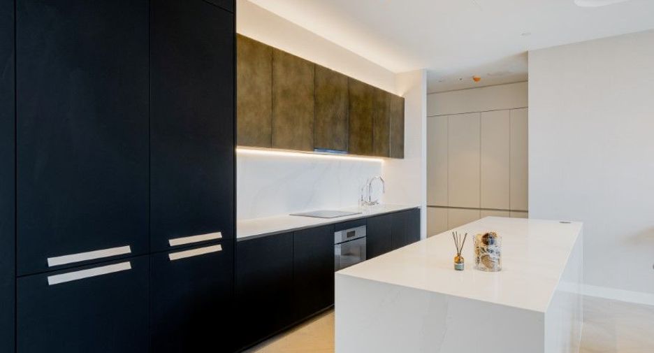 For sale 2 bedrooms condo in Sathon, Bangkok