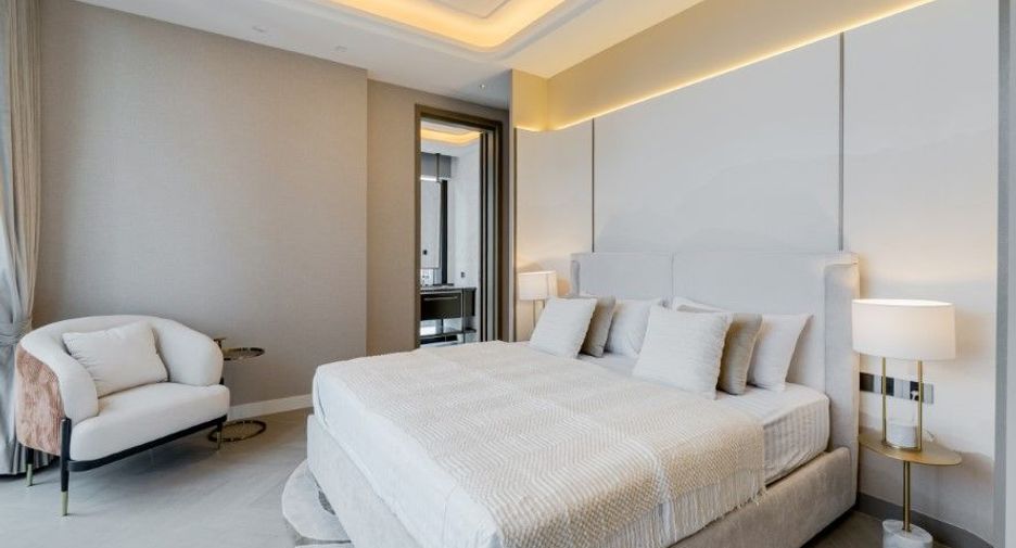 For sale 2 bedrooms condo in Sathon, Bangkok