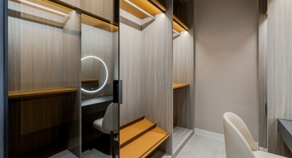 For sale 2 bedrooms condo in Sathon, Bangkok