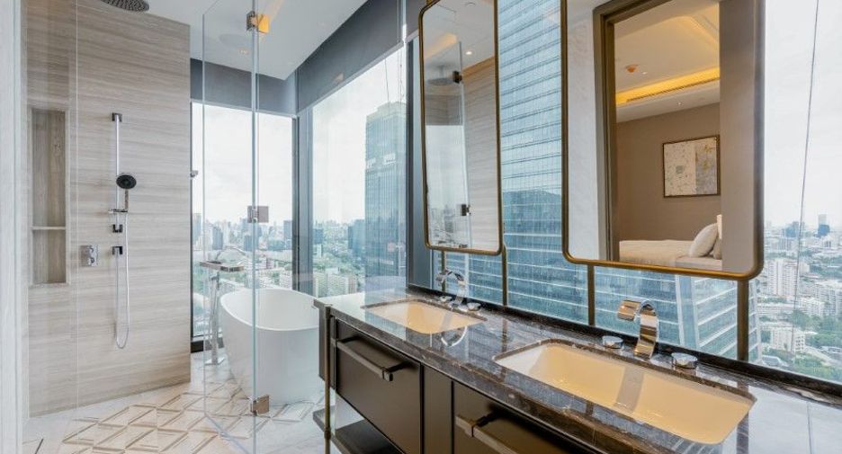 For sale 2 bedrooms condo in Sathon, Bangkok