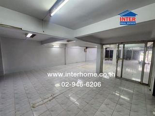 For sale 6 bed retail Space in Krathum Baen, Samut Sakhon