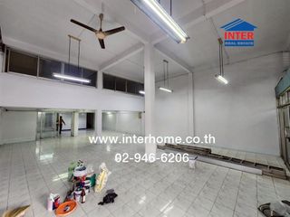 For sale 6 bed retail Space in Krathum Baen, Samut Sakhon
