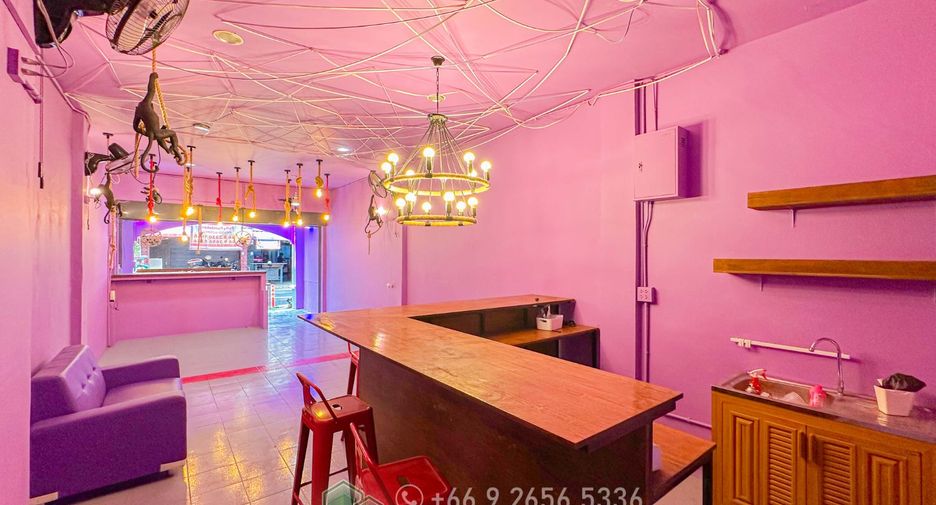 For sale 3 bedrooms retail Space in Bang Lamung, Chonburi