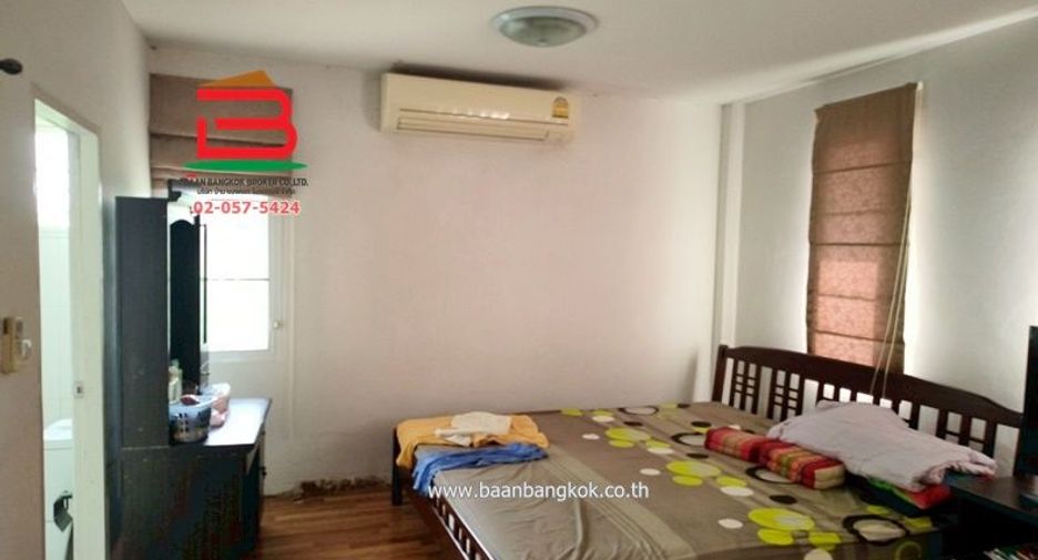 For sale 3 bedrooms house in Khlong Sam Wa, Bangkok
