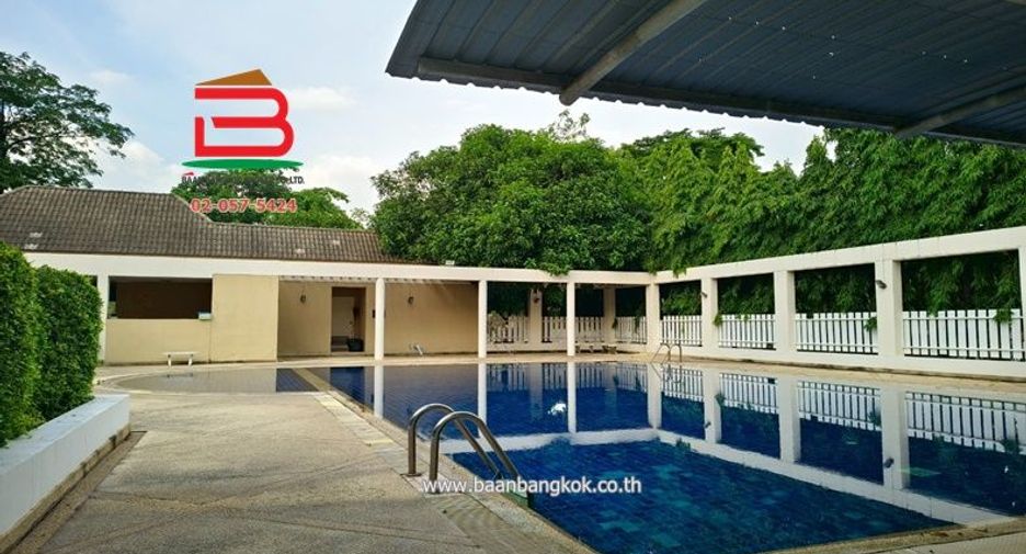 For sale 3 bedrooms house in Khlong Sam Wa, Bangkok